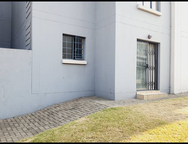 1 BEDROOM APARTMENT FOR SALE IN NOORDWYK